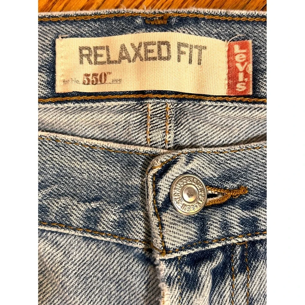 Levis 550 Relaxed Fit Mens Jeans Light Wash Denim W35 L32 Blue Cotton 00550-4891